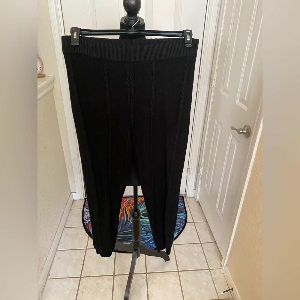Black leggings